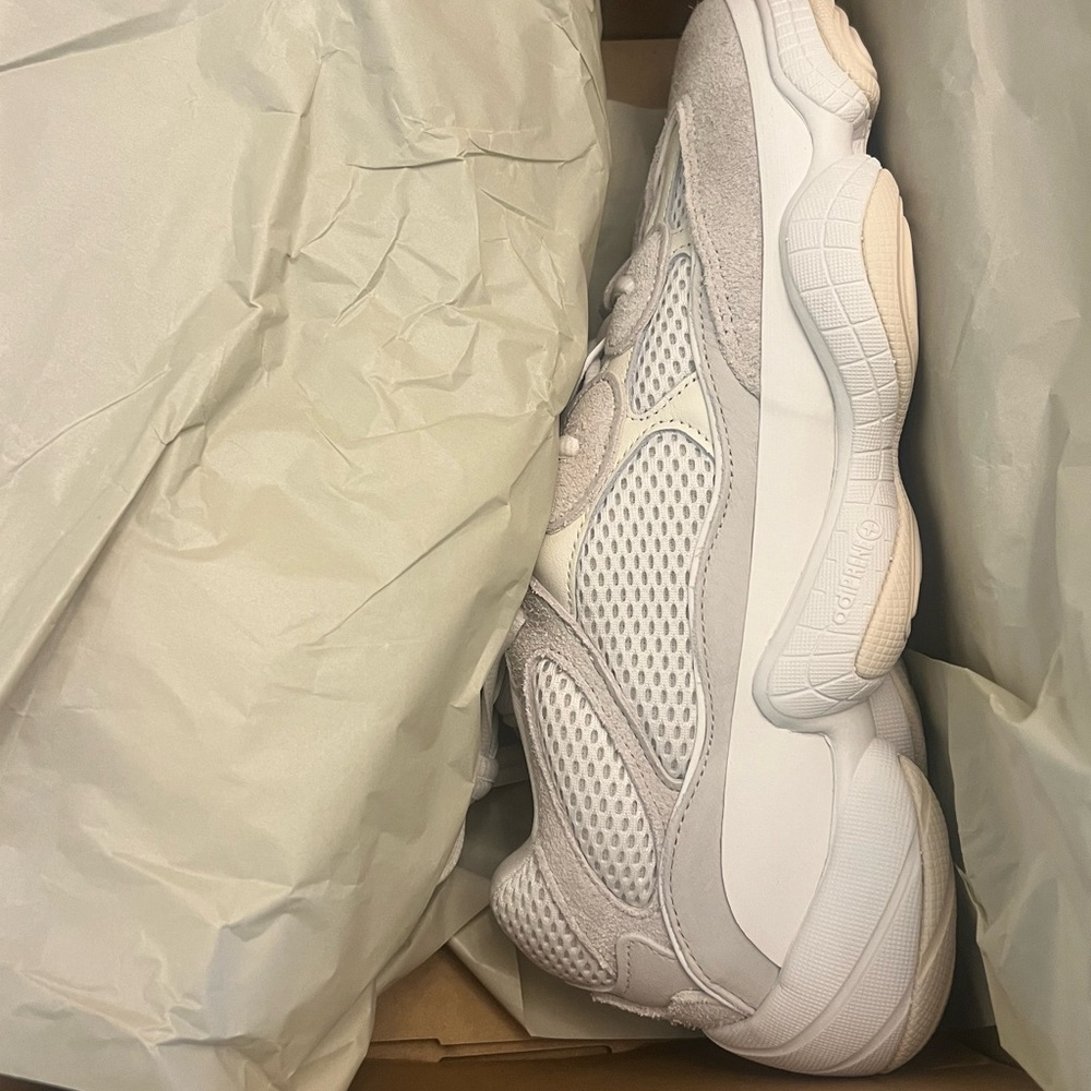 DS Yezzy 500